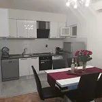 Ema Apartamento *